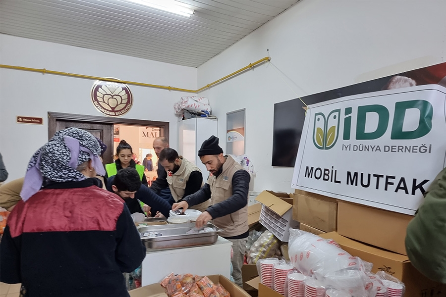 Malatya'daki Depremzedelere Kahvaltı İkramı