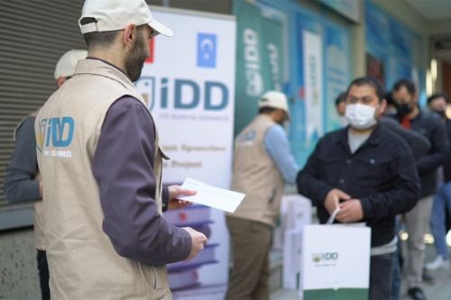 المساعدات المالية للطلاب الجامعيين _ تركستان الشرقية